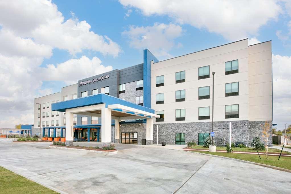 Hampton Inn & Suites Dalhart Exterior photo